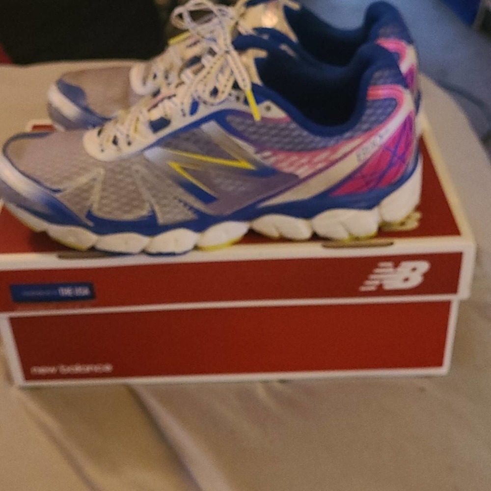 Shoes - Picture 2 of 3